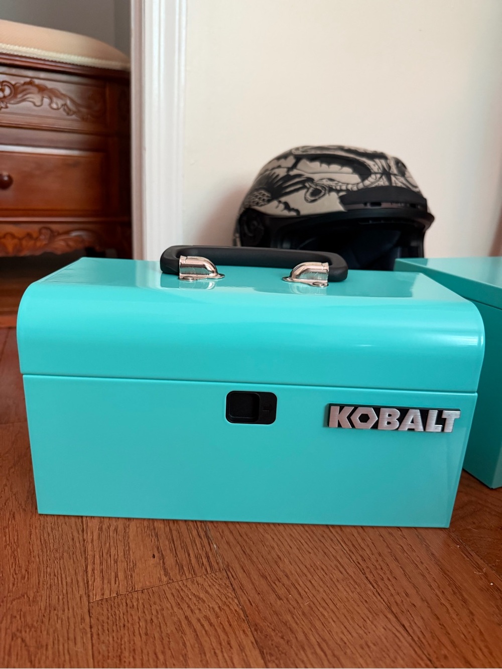 Kobalt Tiffany Blue Metal Box